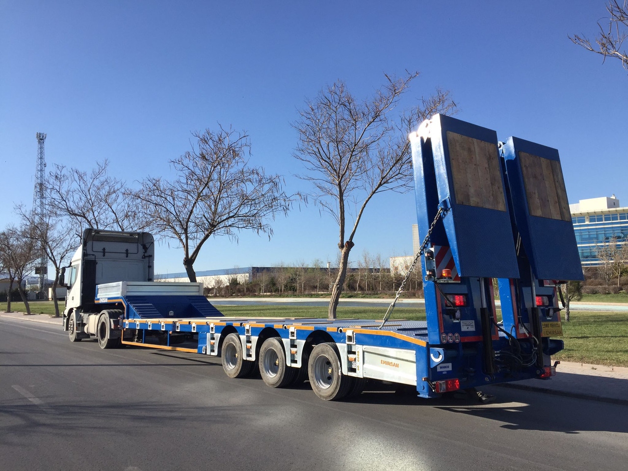 Arrendamiento de EMIRSAN Immediate Delivery From Stock - 3 Axle 60 Tons Capacity Lowbed EMIRSAN Immediate Delivery From Stock - 3 Axle 60 Tons Capacity Lowbed: foto 14