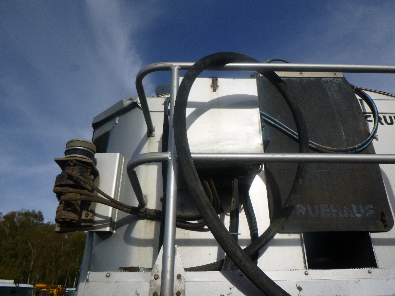 Semirremolque volquete Fruehauf Tipper trailer alu 35 m3 + tarpaulin: foto 7
