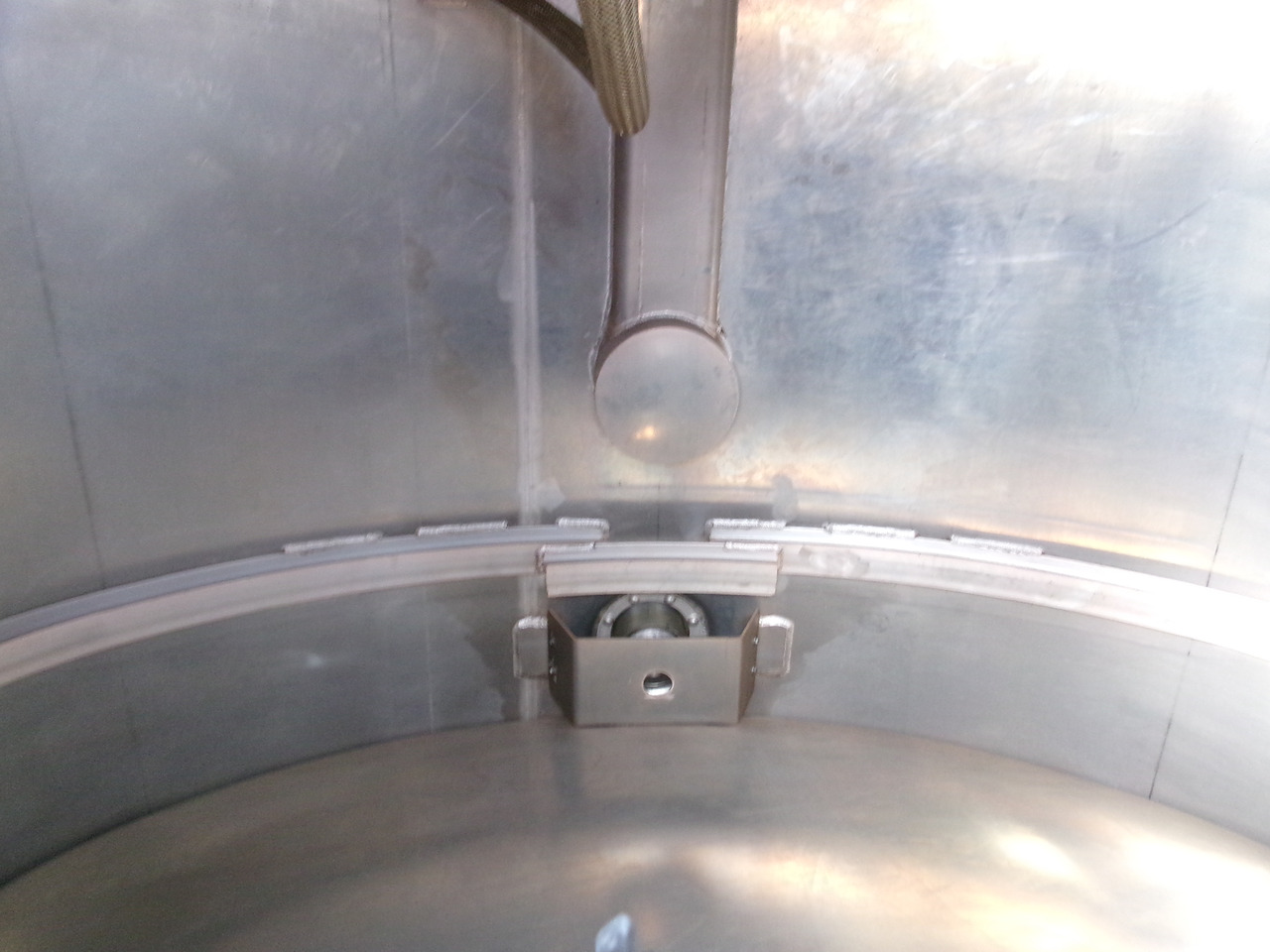 Semirremolque cisterna para transporte de combustible L.A.G. Fuel tank alu 44.5 m3 / 6 comp + pump: foto 26