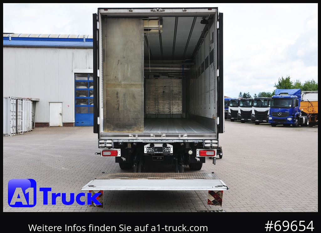 Semirremolque frigorífico SCHMITZ SKO 24,  Ladebordwand LBW 3703h. 309 tkm !!