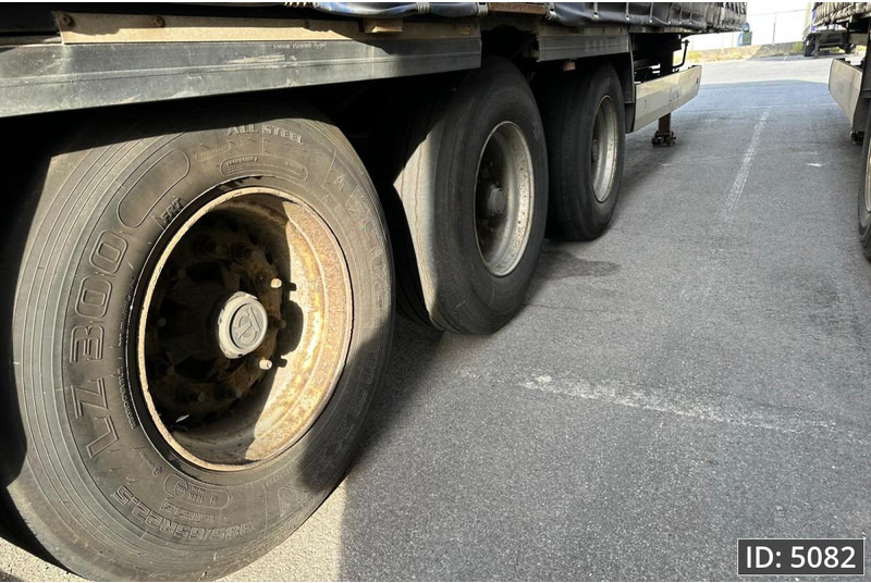 Semirremolque lona Krone SD / Drum brakes / Huckepack