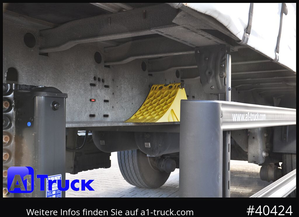 Semirremolque lona SCHMITZ Getränke, Lenkachse, LBW, Ladebordwand, kurzer Aufbau