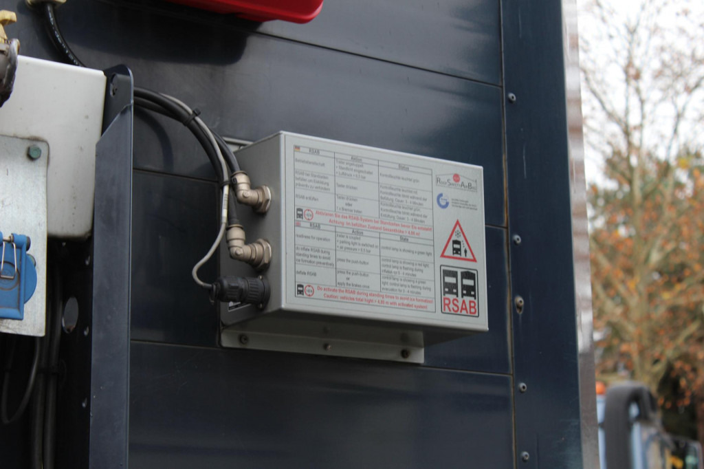 Semirremolque lona SCHMITZ Plane Edscha Liftachse Pal.-Kasten Lenkachse