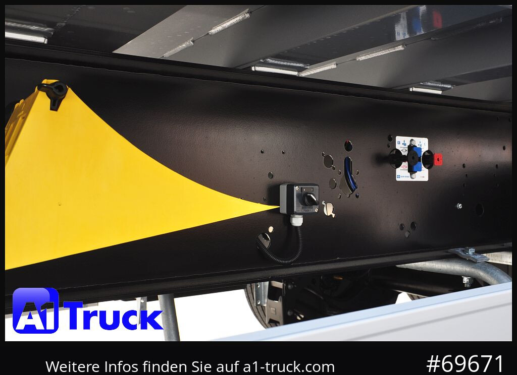 Semirremolque volquete REISCH RHKS, Alu-Kippmulde 52m³, Kombitüren, Alufelgen, Liftachse,
