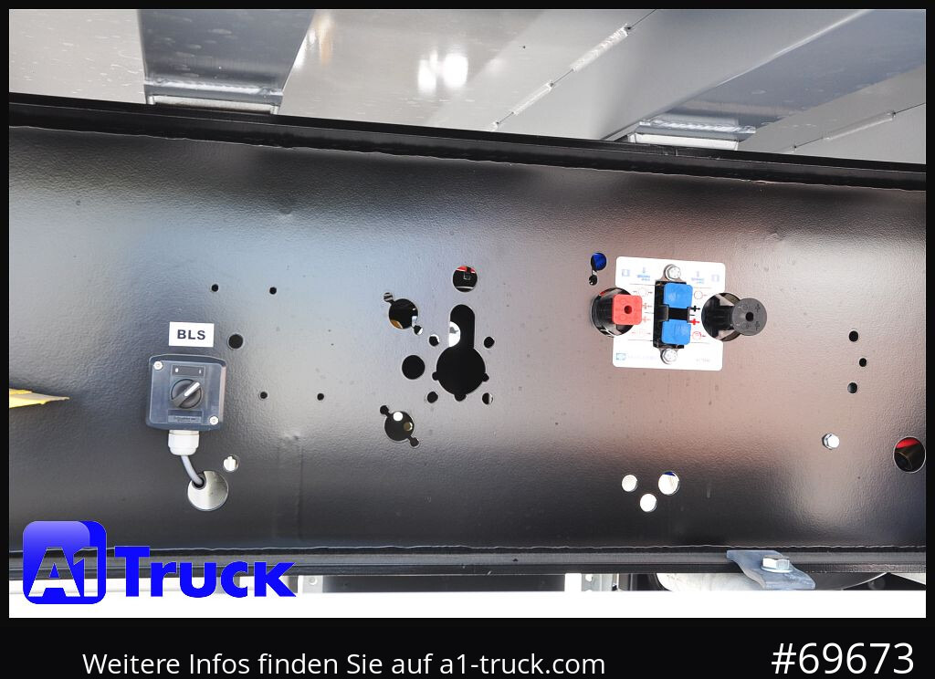 Semirremolque volquete REISCH RHKS, Alu-Kippmulde 54m³, Kombitüren, Alufelgen, Liftachse,