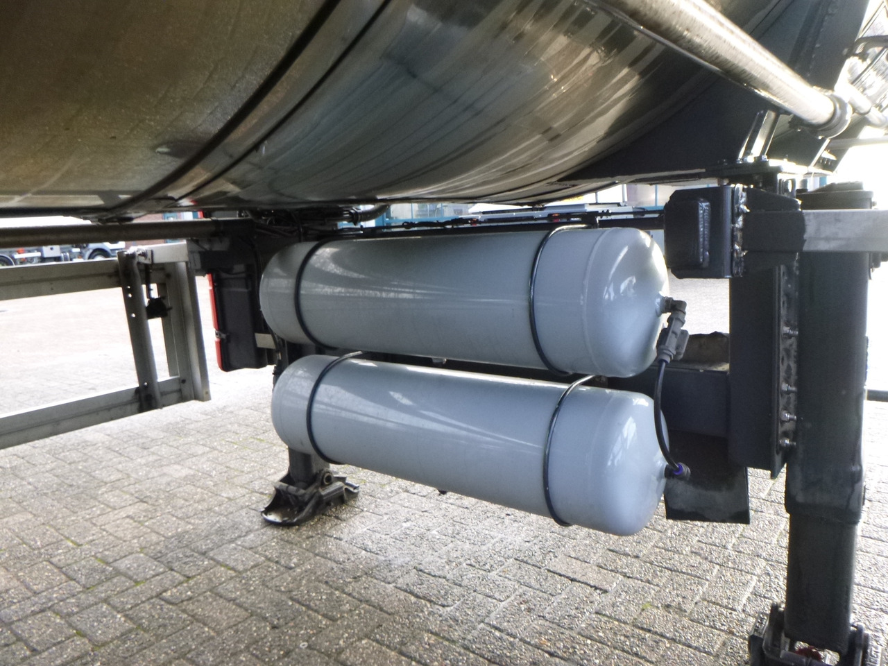 Semirremolque cisterna para transporte de substancias químicas Van Hool Chemical tank inox 30 m3 / 1 comp ADR 12/03/2024: foto 8