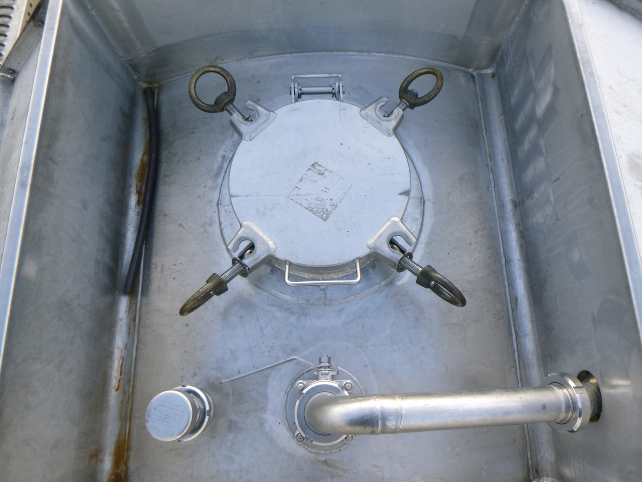 Semirremolque cisterna para transporte de substancias químicas Van Hool Chemical tank inox 30 m3 / 1 comp ADR 12/03/2024: foto 14