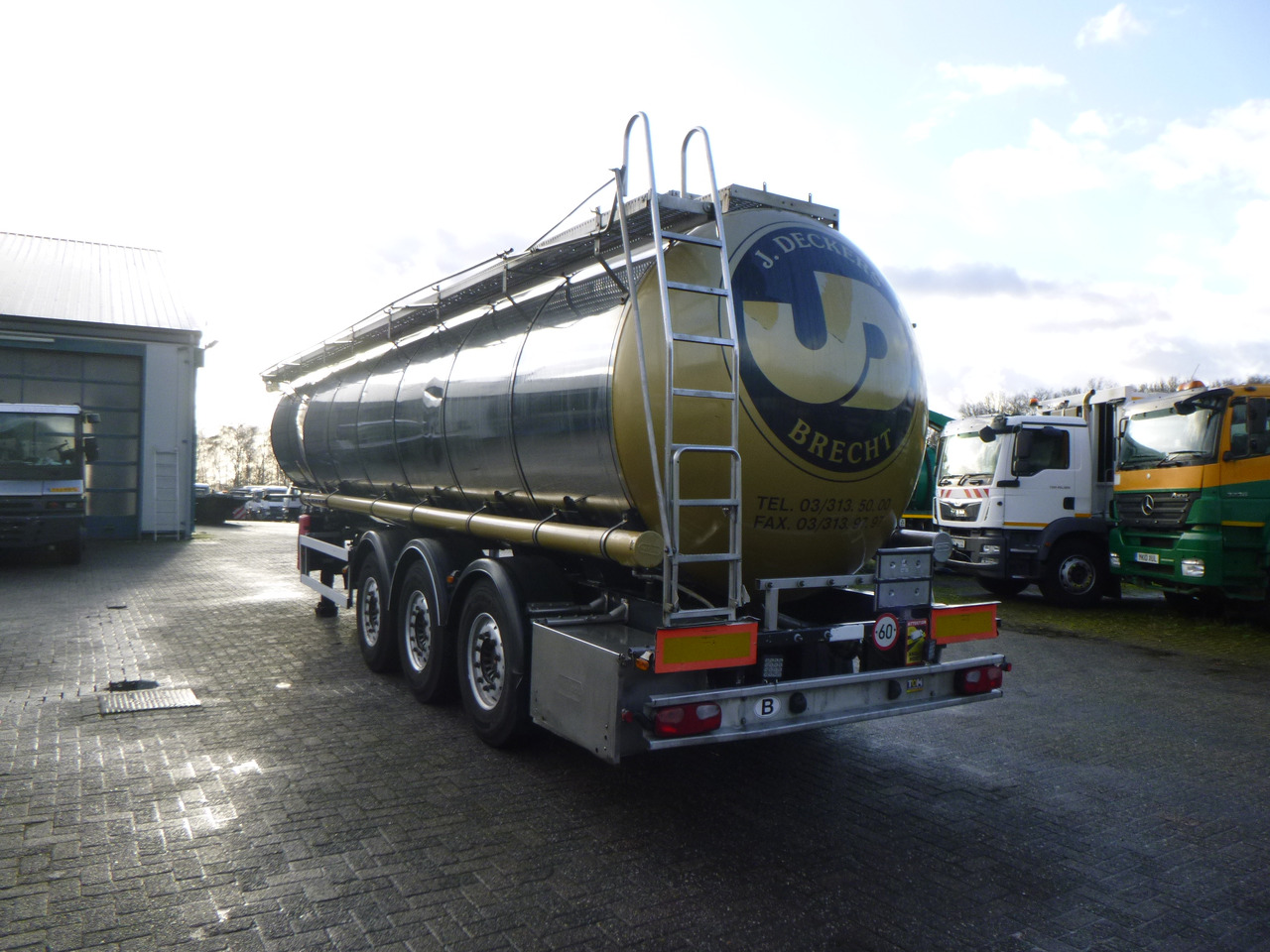 Semirremolque cisterna para transporte de substancias químicas Van Hool Chemical tank inox 30 m3 / 1 comp ADR 12/03/2024: foto 4