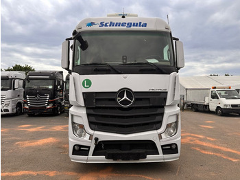 Cabeza tractora MERCEDES-BENZ Actros 1842