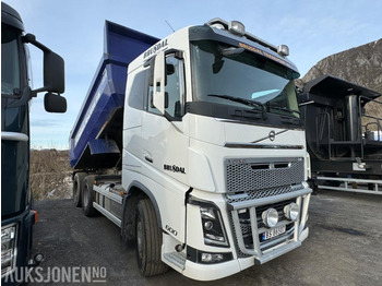 Camión volquete VOLVO FH16 600