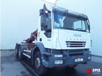 Camión portacontenedore/ Intercambiable IVECO Trakker