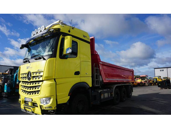 Camión volquete MERCEDES-BENZ Arocs