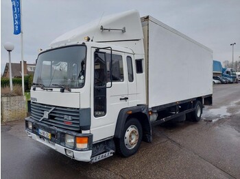 Camión caja cerrada VOLVO FL