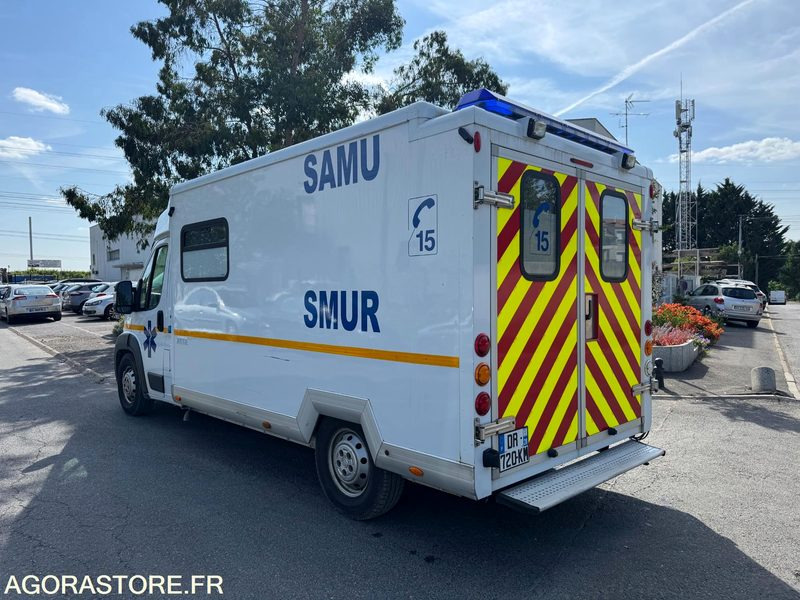 Ambulancia FIAT DUCATO SAMU / AMBULANCE - 2009 - 240 000 KM