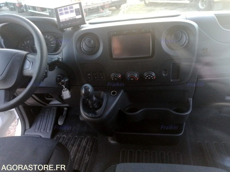 Ambulancia RENAULT MASTER L2H2 GRAND CONF 145CH / FL681CE / 2019 / 262021 kms