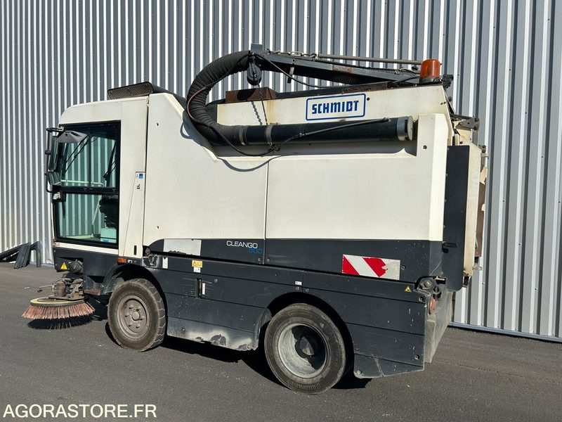 Barredora vial BALAYEUSE DE VOIRIE - SCHMIDT CLEANGO 500 - 2011 - 10 000 HEURES