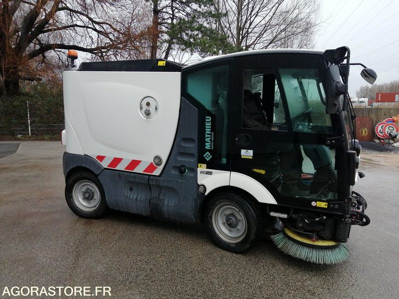 Barredora vial BALAYEUSE - MATHIEU - AZURA FLEX - 2020 / 4222 HEURES