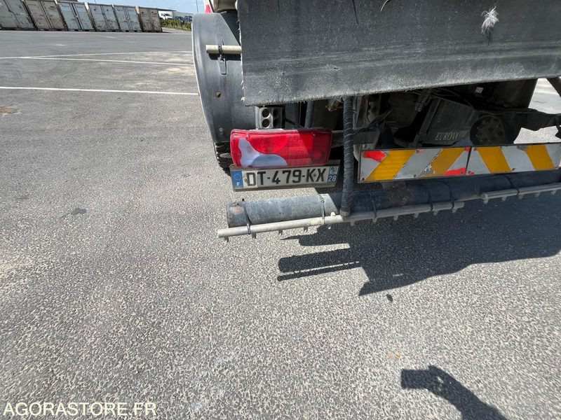 Barredora vial MAN EUROVOIRIE THP + Moteur auxiliaire John Deer - 2015 / 7300H (MA544)