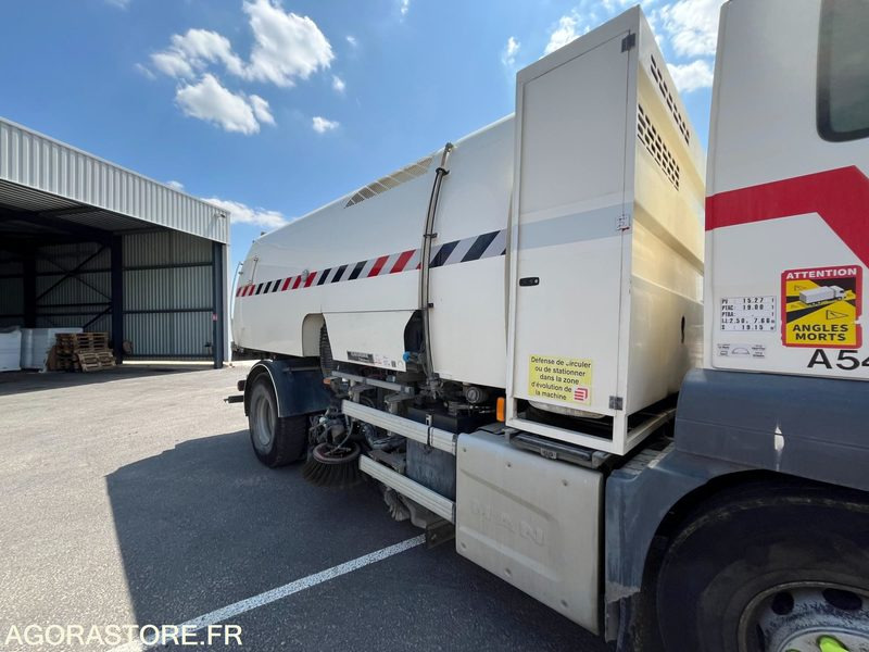 Barredora vial MAN EUROVOIRIE THP + Moteur auxiliaire John Deer - 2015 / 7300H (MA544)