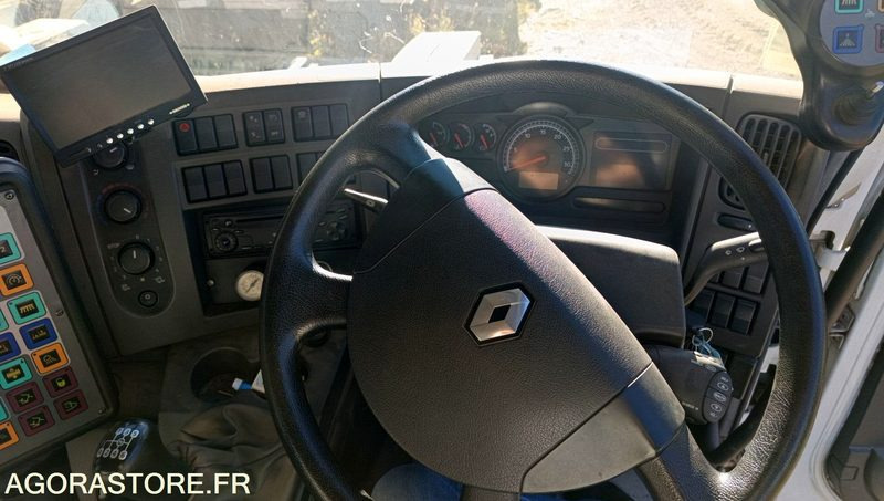 Barredora vial RENAULT MAJOR SCARAB - 2007 - 4730h