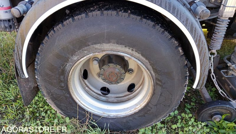 Barredora vial RENAULT MAJOR SCARAB - 2007 - 4730h