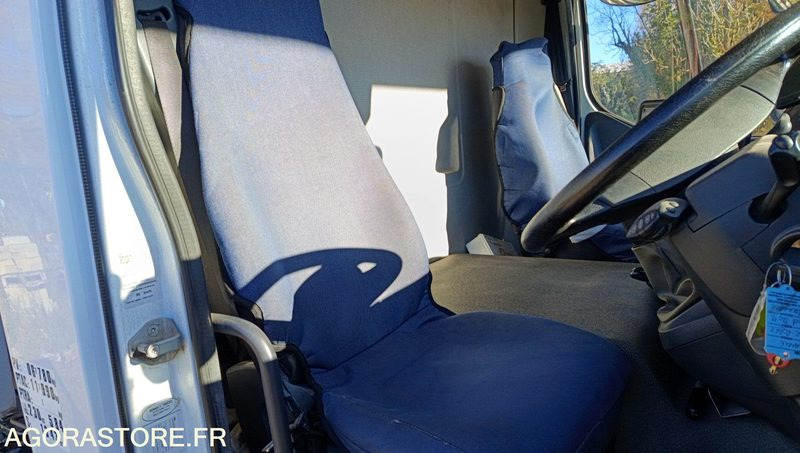 Barredora vial RENAULT MAJOR SCARAB - 2007 - 4730h