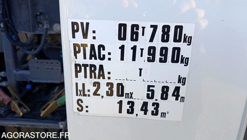 Barredora vial RENAULT MAJOR SCARAB - 2007 - 4730h