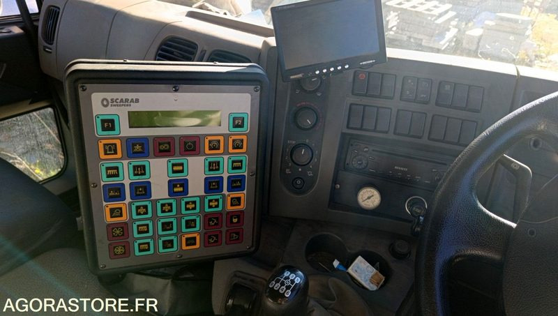 Barredora vial RENAULT MAJOR SCARAB - 2007 - 4730h