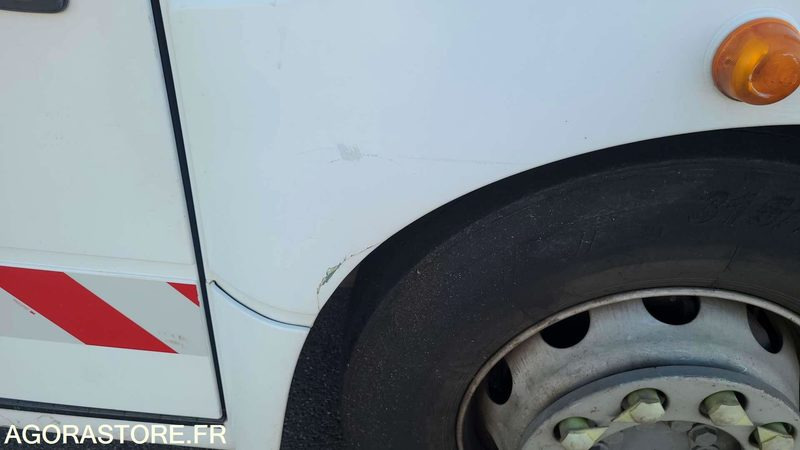 Camión de basura BA 543 PD - MERCEDES ECONIC 2633 - 2010 - 256434KM