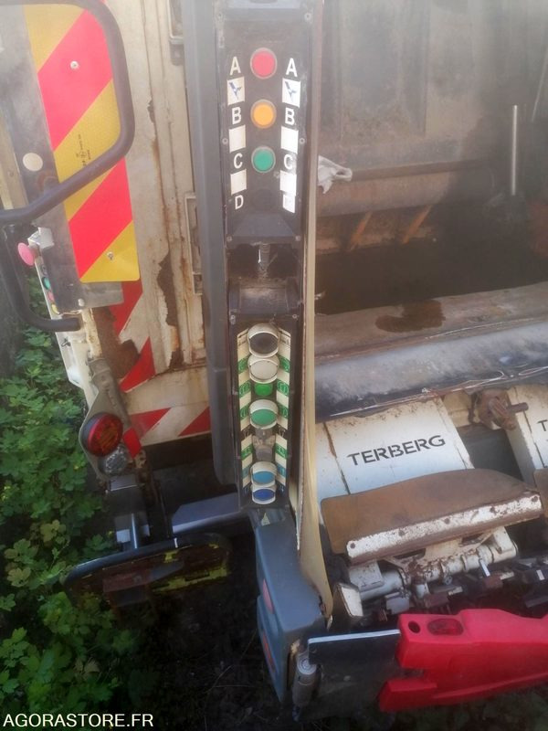 Camión de basura BOM - 2013 MAN TGS équipement SEMAT - 2013 / 310 000 KM