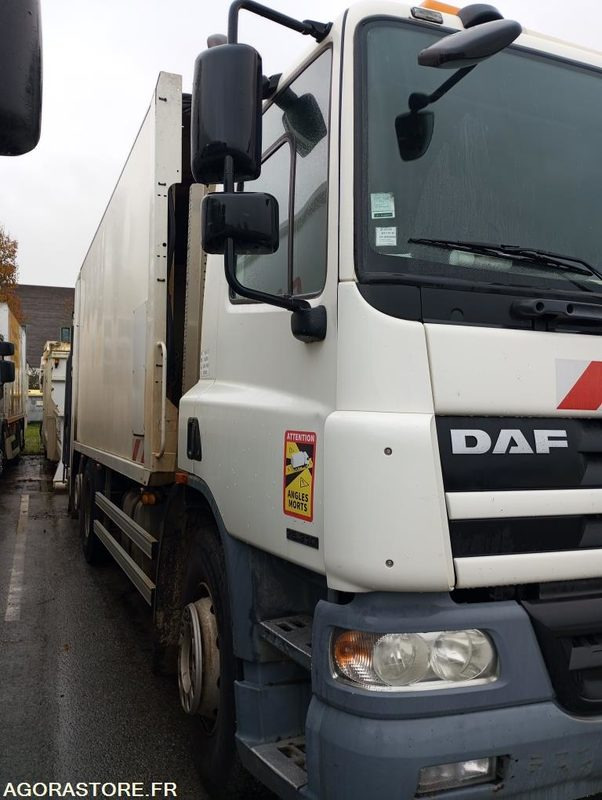 Camión de basura BOM DAF 566139kms 2005