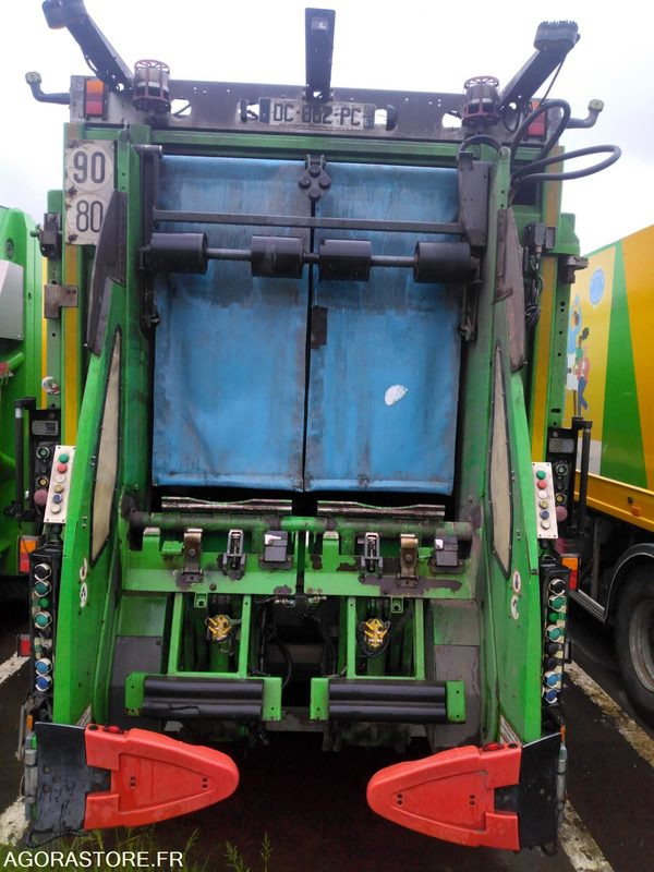 Camión de basura Benne à ordures ménagères Eurovoirie