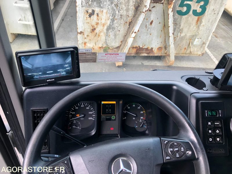 Camión de basura MERCEDES ECONIC (26t, 21 CV, 353 Cv, cabine bus, benne 23m3) - 138948 kms - 2018