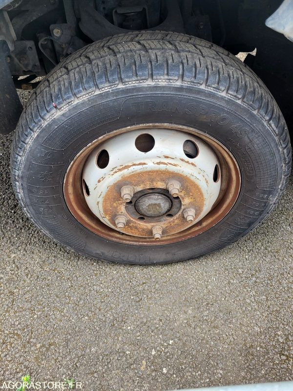 Camión de basura Mini benne à ordures ménagères NISSAN DIESEL AK-906-PP POUR PIECES