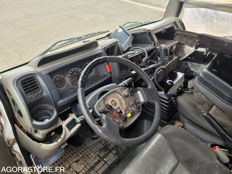 Camión de basura Mini benne à ordures ménagères NISSAN DIESEL AK-906-PP POUR PIECES