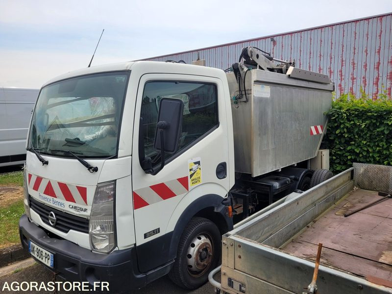 Camión de basura Mini benne à ordures ménagères NISSAN DIESEL AK-906-PP POUR PIECES