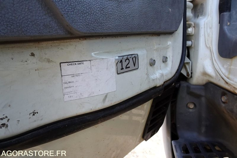 Camión de basura Mitsubishi Fuso