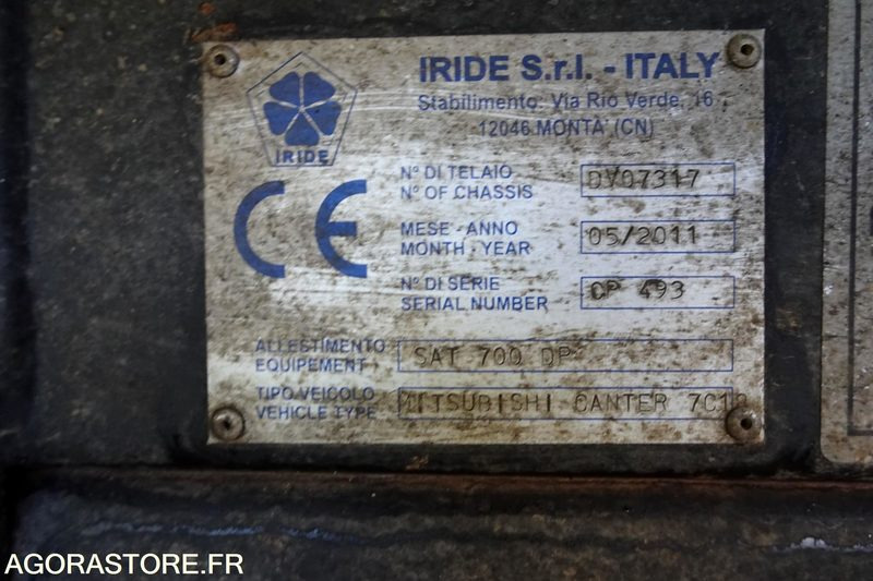 Camión de basura Mitsubishi Fuso