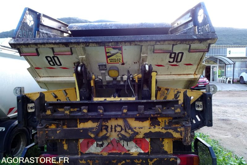 Camión de basura Mitsubishi Fuso