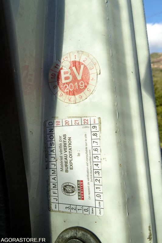 Camión de basura Mitsubishi Fuso