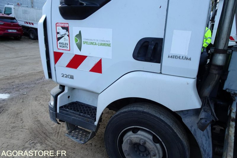 Camión de basura Renault Midlum 220 DXI