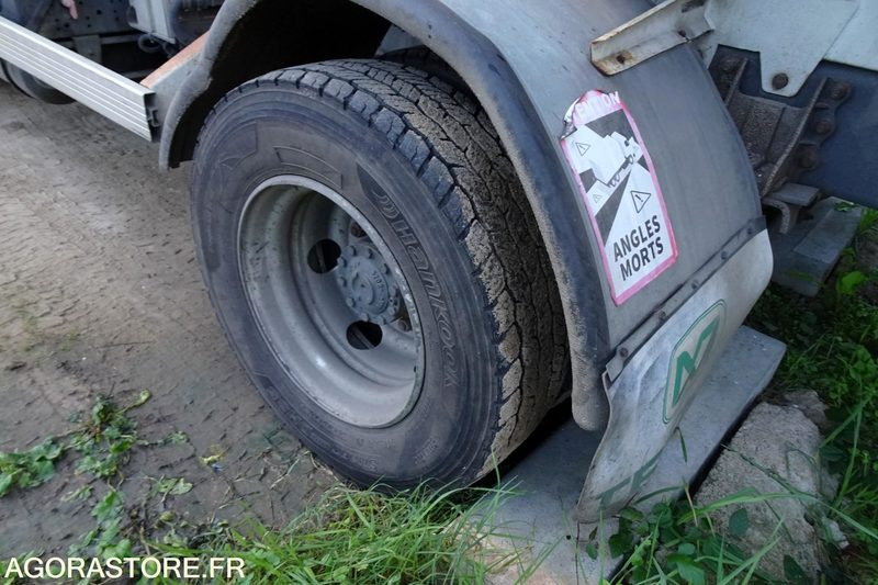 Camión de basura Renault Midlum 220 DXI