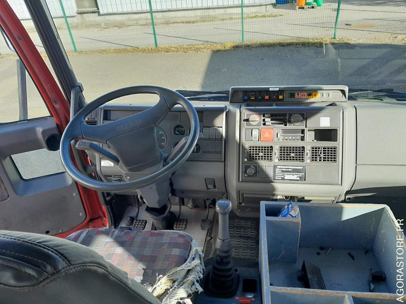 Camión de bomberos FOURGON POMPE TONNE - 56919kms