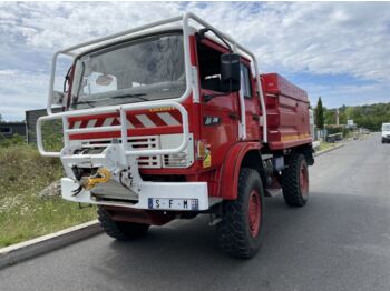 Renault M210 - camión de bomberos