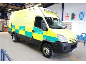Ambulancia IVECO DAILY 65C18 3.0HPI LWB HIGH TOP INCIDENT SUPPORT VEHICLE C/W TAIL LIFT: foto 1