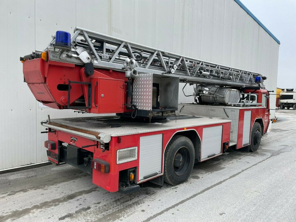 Camión de bomberos Iveco Magirus 120.25 Drehleiter 30m mit Korb!: foto 4