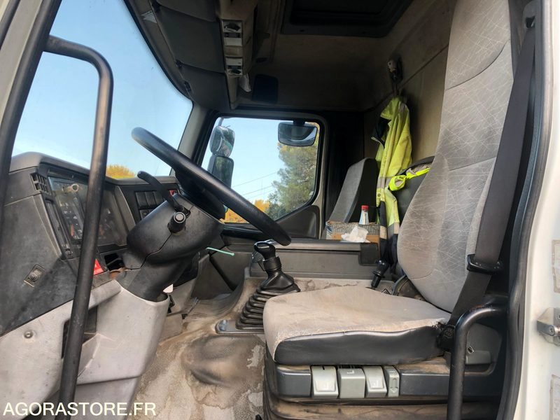 Limpieza de alcantarillado RENAULT PREMIUM  HYRROCUREUSE