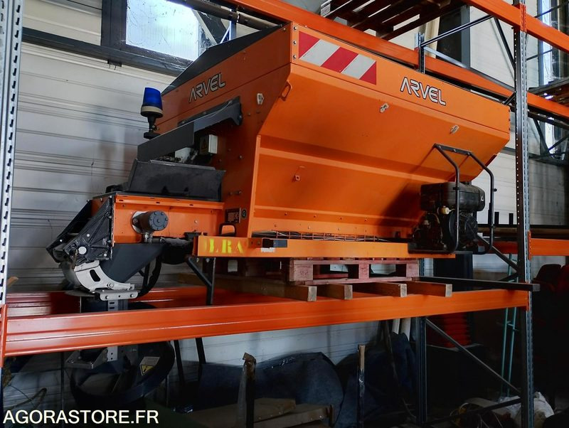 Máquina quitanieve CAMION GRUE 250 RENAULT