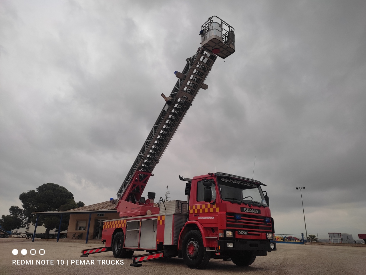 Camión de bomberos SCANIA G93 250 ESCALERA BOMBEROS: foto 4