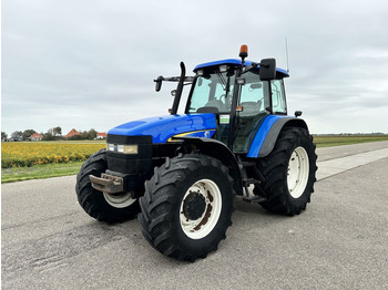 New Holland TM 155 - Tractor: foto 1